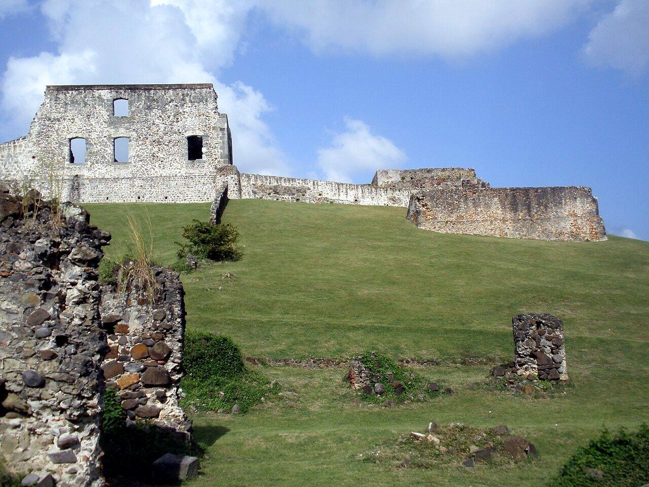 Les ruines du château Dubuc, la Caravelle (Martinique)
